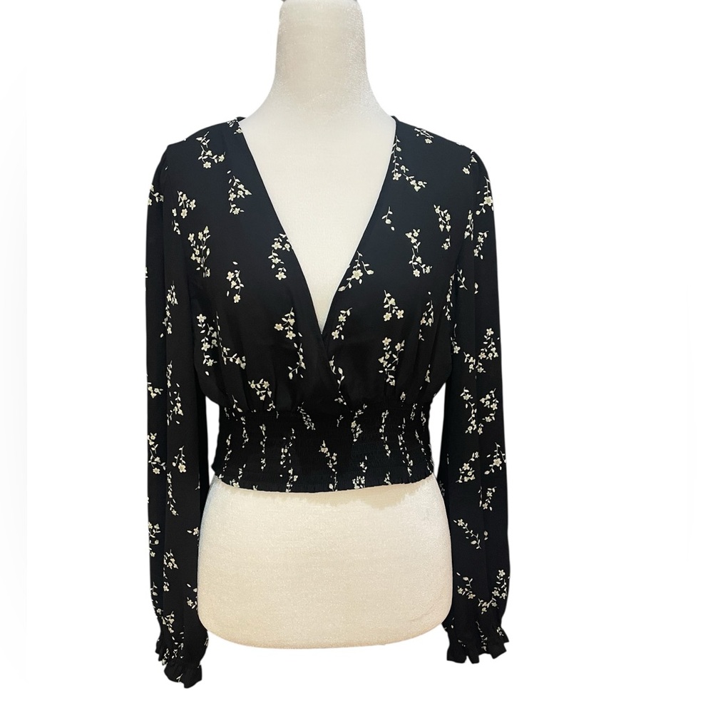 Love Tree Black Floral V-Neck Blouse